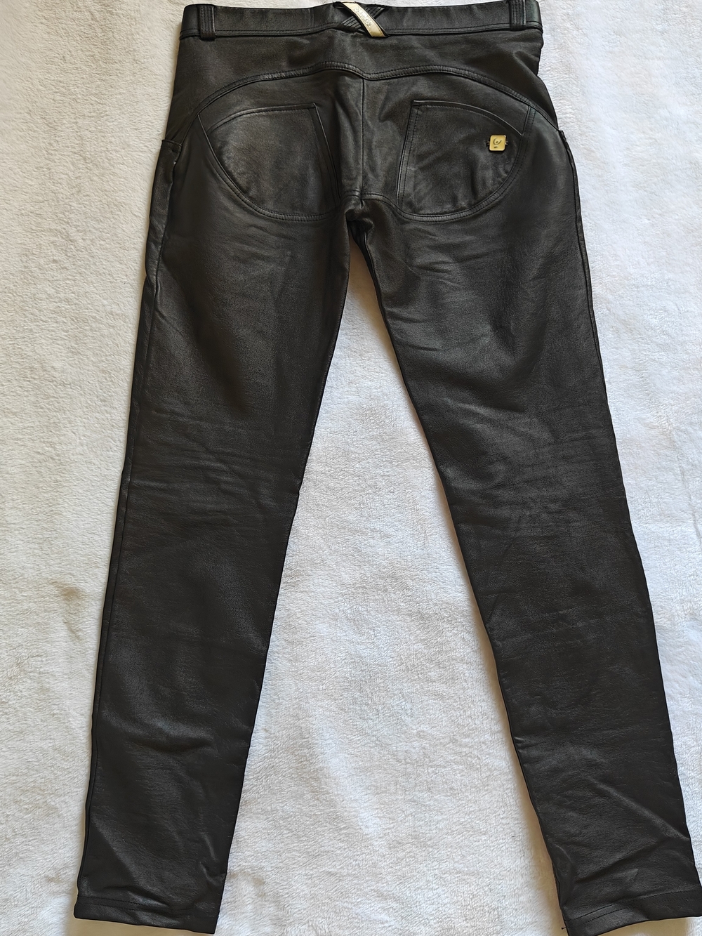 Freddy WRUP Faux Leather - Mid Rise - Black Large- Booty Shape